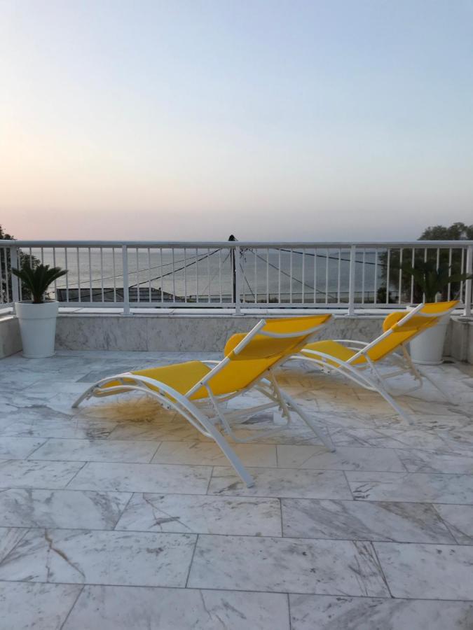 Riviera Apartment *